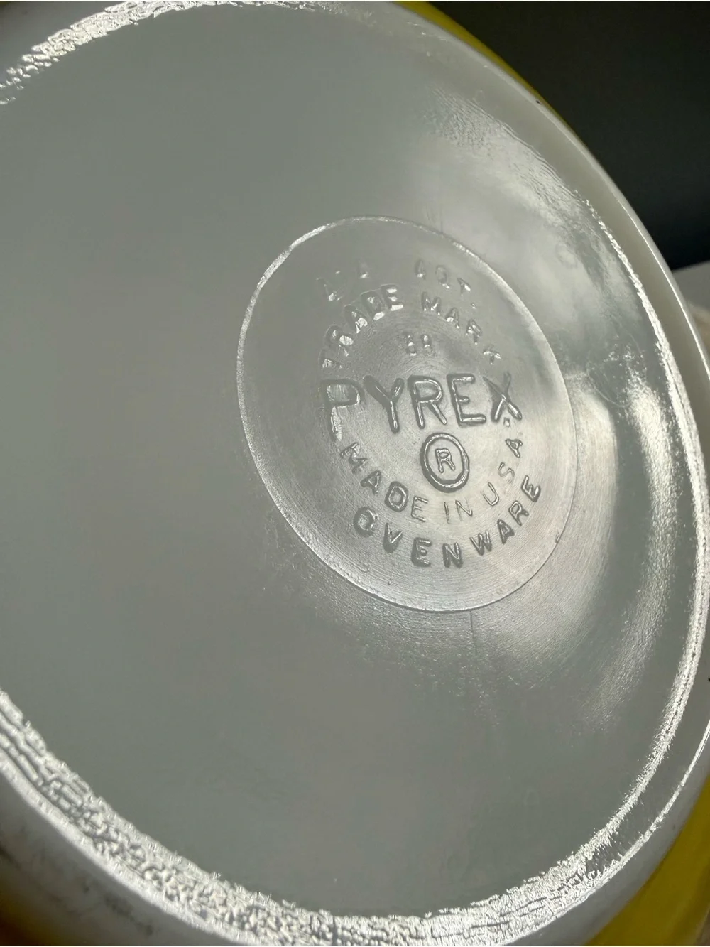 Pyrex Vintage Primary Color Yellow 4qt Ovenware Mixing Bowl